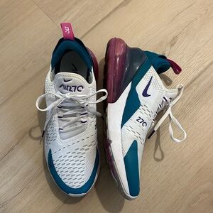 Nike Women's Air Max 270